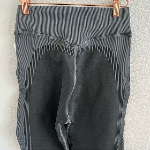 NWOT Good American Gray Compression Active Leggings Pants Size 3 / 4 - Picture 8 of 10